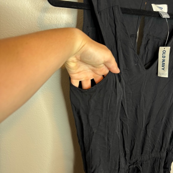 NWT Old Navy Waist-Defined StretchTech Jumpsuit in Black - Picture 7 of 15